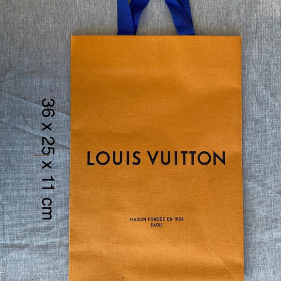 Louis Vuitton Shopping Bag - 💯 Authentic - Picture 1 of 7
